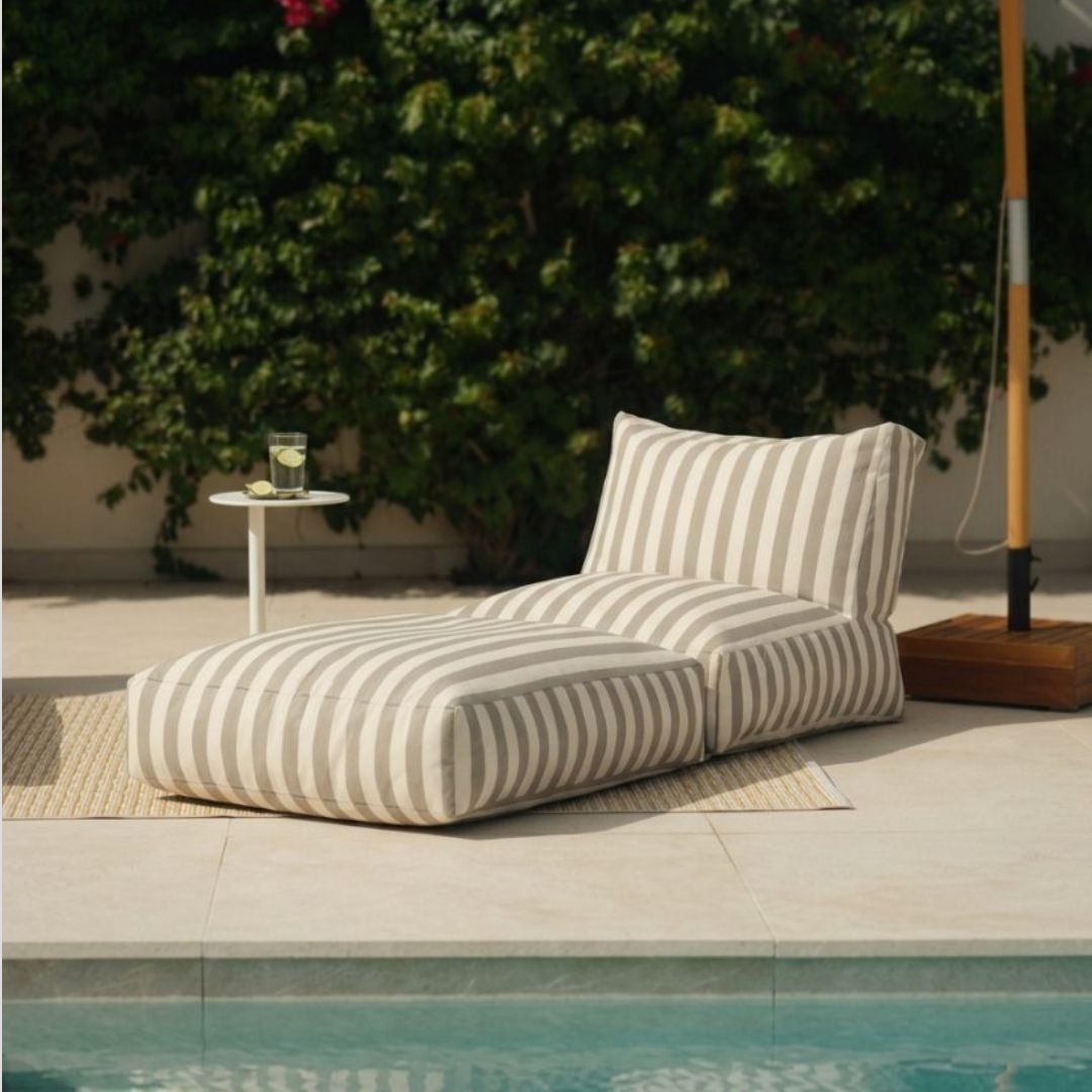 Pouf gris crème à rayures