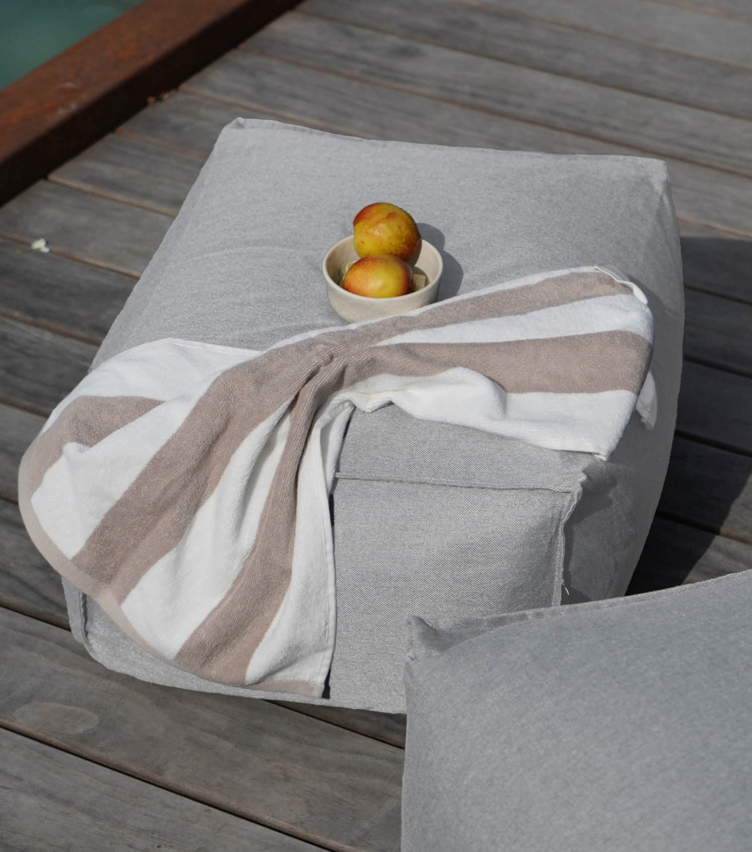 Pouf d'extérieur tabouret coussin de sol 'Der Ruhepouf' repose-pieds carré