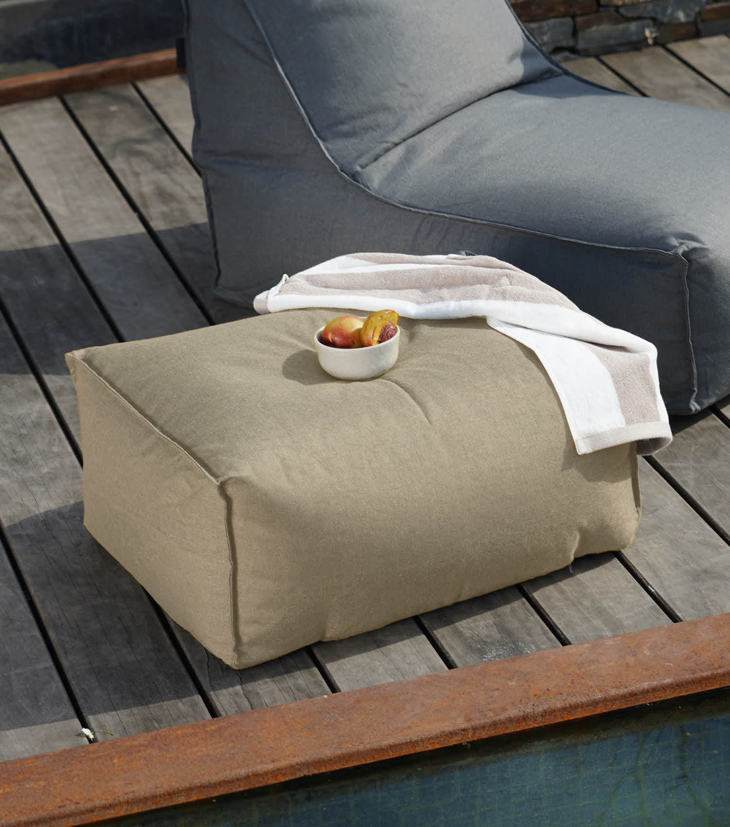 Pouf d'extérieur carré 'Der Ruhepouf' repose-pieds